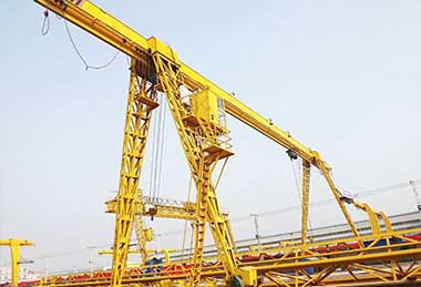 Box girder with truss leg gantry hoist crane design 