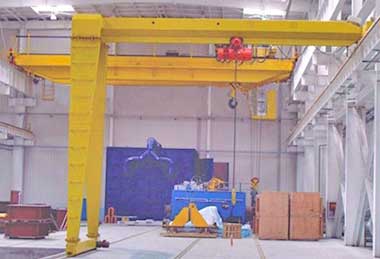 Semi gantry crane for material handling