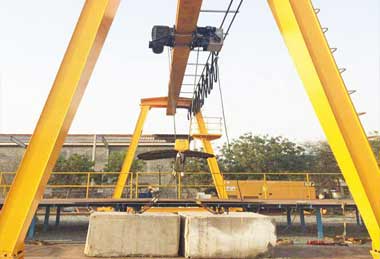 Gantry crane used in industry of marble, granite & stone