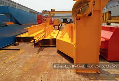 Main girder of 10 ton grab bucket overhead travelling crane painted 