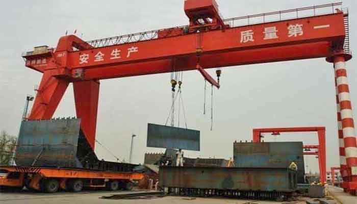 Gantry crane for shipbuilding industry Gantry crane for shipbuilding industry