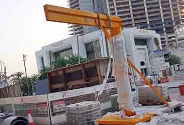 2 ton mobile jib crane assembly at Qatar