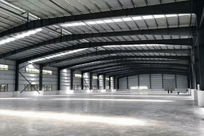 Single-storey factory building Single-storey factory building