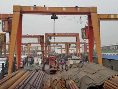 Electromagnetic Bridge Cranes For All Sizes Of Steel Pipes Tubes