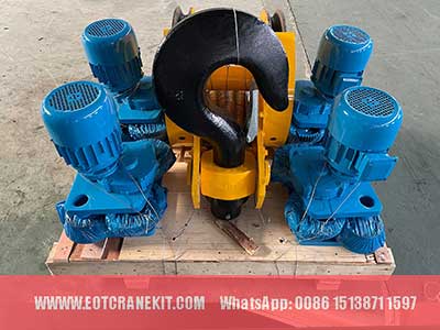 4 electric travelling motors for the 30 ton crane hoist and hook 
