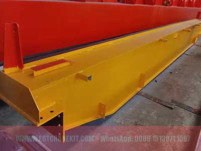 box girder of double hook overhead crane with 35 ton main hook and 5 ton auxiliary hook block
