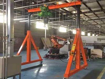 Adjustable height indoor gantry crane for sale