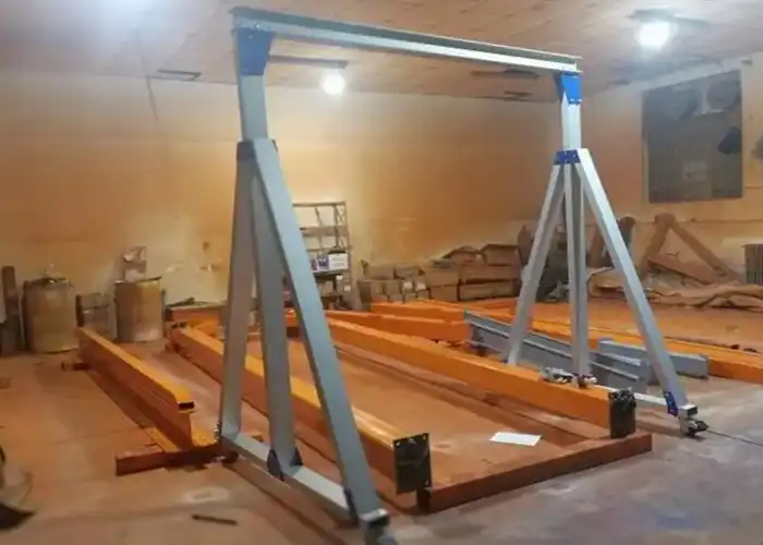 Portable Aluminum Gantry Cranes: Portable Aluminum Gantry Cranes: