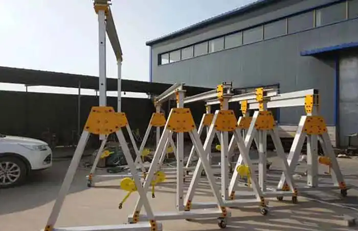 Aluminum Gantry Cranes: Aluminum Gantry Cranes: