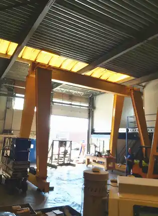 Indoor goliath crane finished installation inside of workshop 