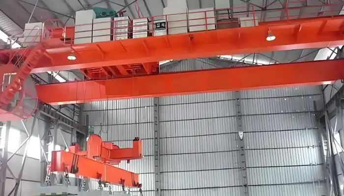 Double girder overhead crane with vertical hanging beams