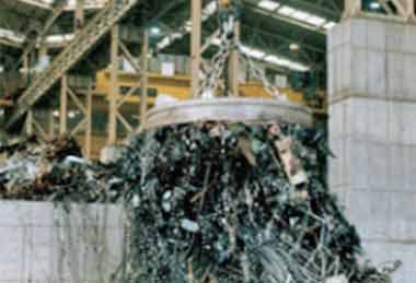 Round circular lifting magnets for iron scrap handling