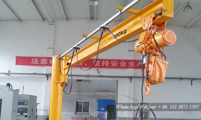 Movable crane hoists