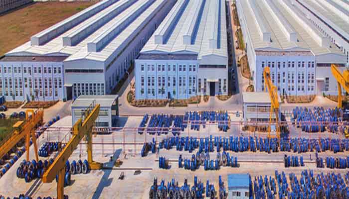 Gantry crane power supply line installation - overhead installation 