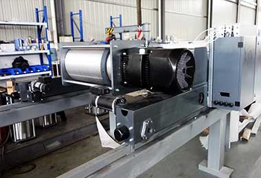 Gantry crane lifting mechanism 