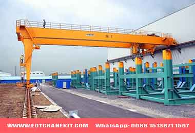 semi-gantry crane for outdoor use