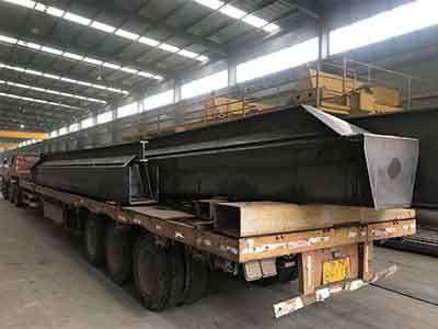 Main girder of 5 ton overhead crane for sale Egypt with a span of 20 meters which can be cut into 2 sections for easy transportation 