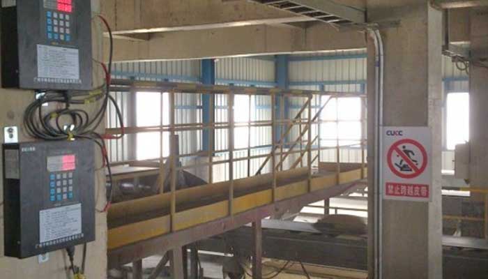Top Running Crane: