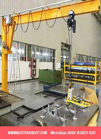 Manufacturing Facilities use free standing jib crane with customized below hook device