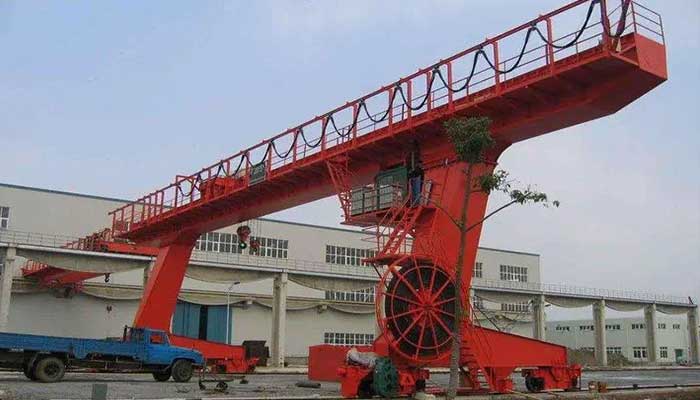 Single Girder Gantry Crane with L-Shaped Legs: