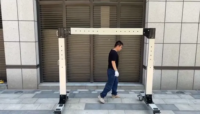 Portable aluminum gantry crane with T frame gantry design with high stability. 