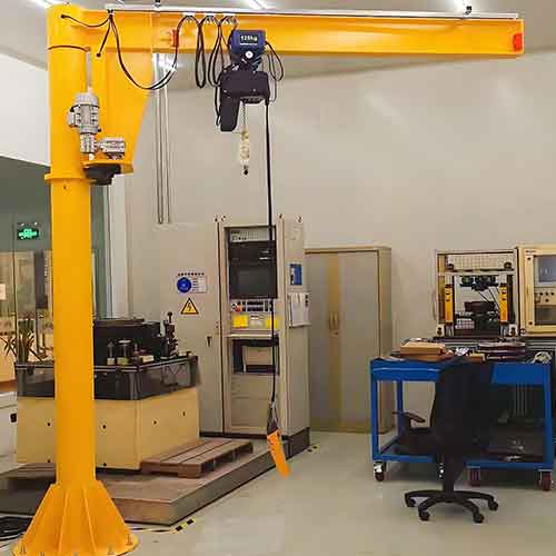 Jib Cranes: Suitable for Small to Medium-Scale Glass Production