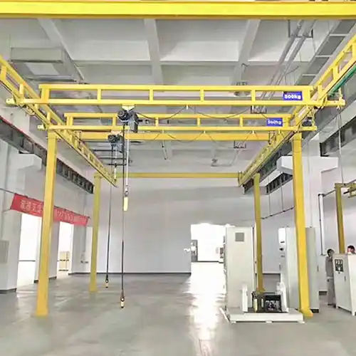 workstation crane