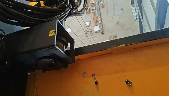 crane lubircation 