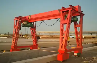 Single girder gantry crane with double hoist trolley 