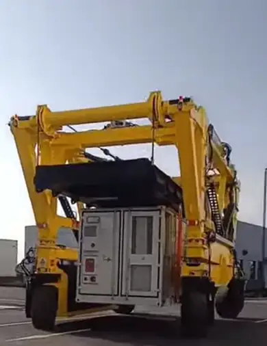 60 ton straddle carrier for handling BESS container and electrical storage equipment
